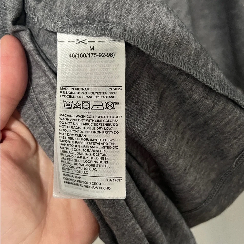 Gap fit breathe top